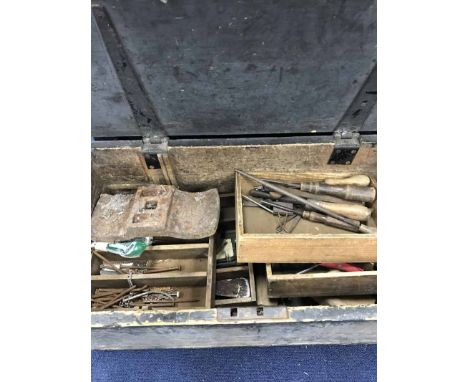 VINTAGE WOODEN CHESTcontaining tools