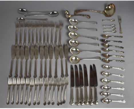 A Collection of Various Silver Plated Flatware to comprise Kings Pattern Teaspoons, Ladle, Together with a Large Set of Fish 
