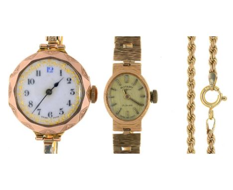 A PRINCE OF WALES TWIST CHAIN IN GOLD MARKED 375, A LADY'S 9CT GOLD WRISTWATCH ON GOLD BRACELET MARKED 9CT AND A ROTARY 9CT G