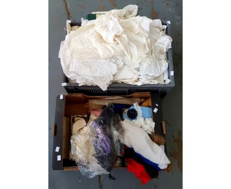 MISCELLANEOUS VINTAGE LINEN AND CLOTHING, ETC