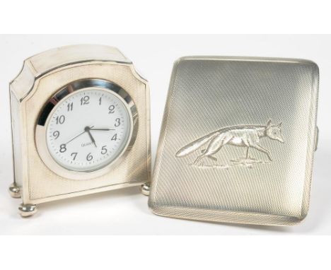 A GEORGE V SILVER CLOCK CASE, 8 CM H, LONDON 1926, WITH MODERN REPLACEMENT QUARTZ TIMEPIECE AND A GEORGE VI SILVER CIGARETTE 