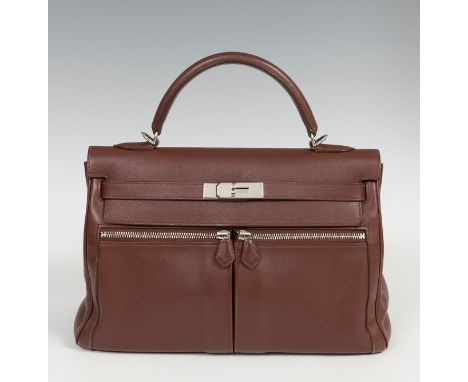 HERMESKelly Lakis 32 Model Bag.Skin.It does not have a padlock or key.It has a cover.It has slight signs of use.Bolo from the