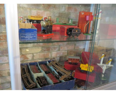 Hornby O Gauge tinplate part boxed train set, three boxed wagons, two boxed signals and a water tower, crossing etc 