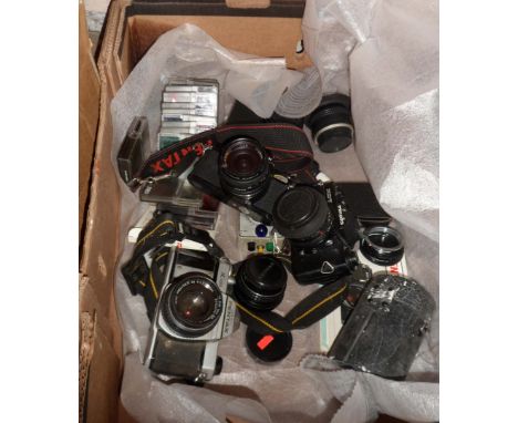 A box containing a quantity of vintage cameras including Pentax K1000, Pentax MV1, Minolta XD7, small quantity of Pentax and 