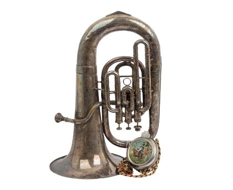 Tuba Heilsarmee Musikkorps um 1900, starke Alters- und Gebrauchsspuren, beschädigt, Funktion nicht geprüft. Dazu Reservistenf