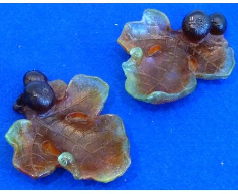 Daum, Nancy, France, a pair of modern frosted glass Trinket Dishes modelled as fruiting vine, each etched Daum, France, each 