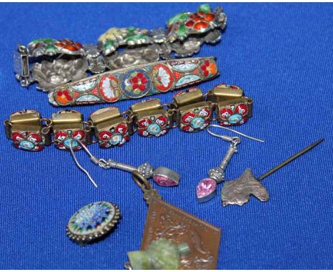 COLLECTION OF VINTAGE JEWELLERY 
comprising two micro mosaic brooches, a micro masaic bracelet, two earrings marked "925", tw
