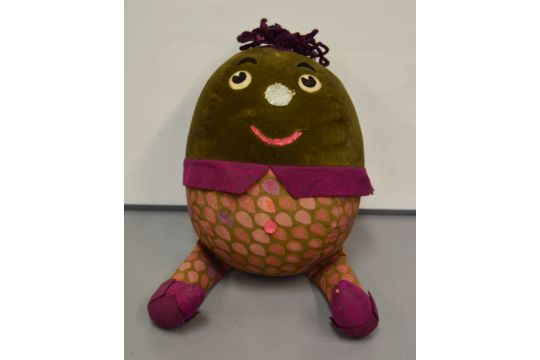 humpty dumpty cuddly toy