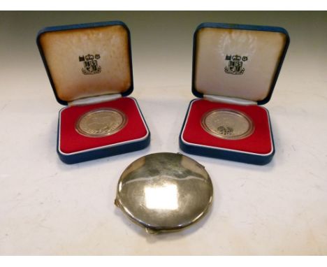 Coins - Two Queen Elizabeth II Silver Jubilee 1977 silver crowns, each in capsule and box of issue, together with a silver po