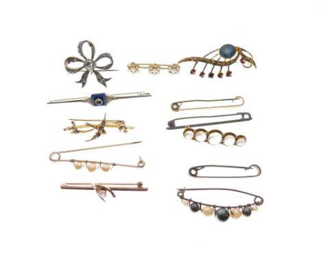 Good selection of unmarked yellow metal and other bar brooches, to include; moonstone, seed pearl, and opal set examples, blu