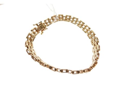 9ct gold gate-link bracelet, 10.7g approx  