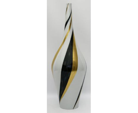 Ehret, Andreas (geb. 1959 Weißenfels) Vase "Schwarz-Goldene Bänder". Bemalung in Schwarz und Gold. Unikat aus dem Jahr 2003. 