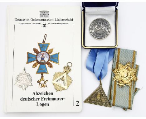 Sechs Freimaurer-Objekte: Bijou der Vereinigten Großlogen Forschungsloge "QUATOR CORONATI" (Bayreuth), Bijou Vereinigte Großl