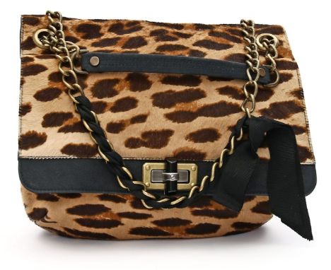 Vintage-Umhängetasche, Lanvin. Kalbsfell mit Leopardenmuster und schwarzem Lederbesatz. Altmessingfarbene Hardware. Umschlagk