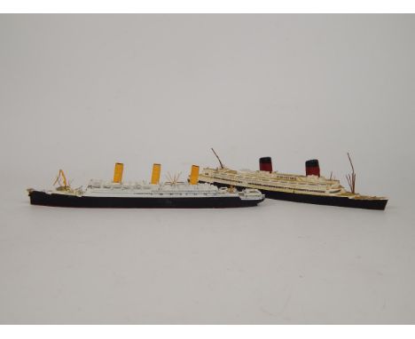 A Carlo Marquardt Schiffsmodelle of the SS Imperator, CM105, and a Mercator model of the SS Liberte M513A, both scale 1:1250,