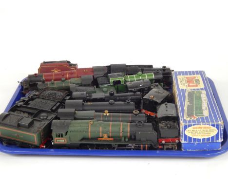 Dublo gauge steam passenger and shunting locomotives, Hornby, Airfix, Bachmann and Wren, including the Barnstaple, Cadbury Ca