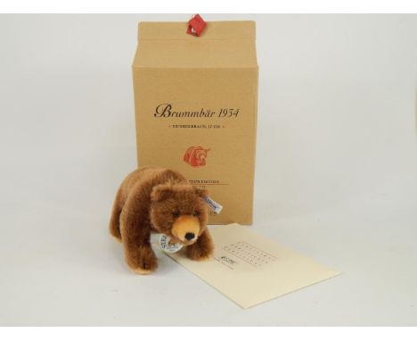 A Steiff 1934 brown teddy bear, club edition, 420252, circa 2002, boxed.