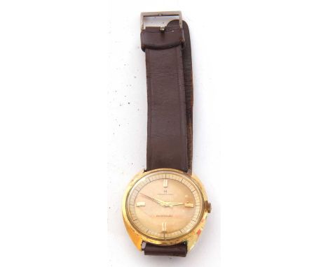 Vintage gent's Hamilton automatic wrist watch, a yellow metal case and dial with yellow metal hands, features an original Ham
