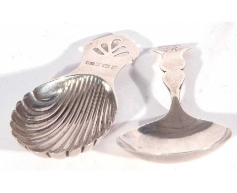 George III caddy spoon with shaped hourglass handle and oval bowl, 7cm long, London 1808 by Thomas James, together with a fur