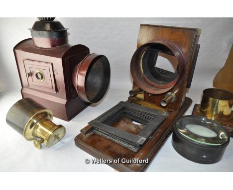 *16mm film projector and Victorian style magic lantern, as found (Lot subject to VAT)