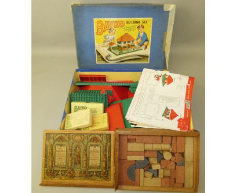 A set of Richters Anchor wooden building blocks in wooden box, together with a boxed Bayko building set, patent No. 422645, b