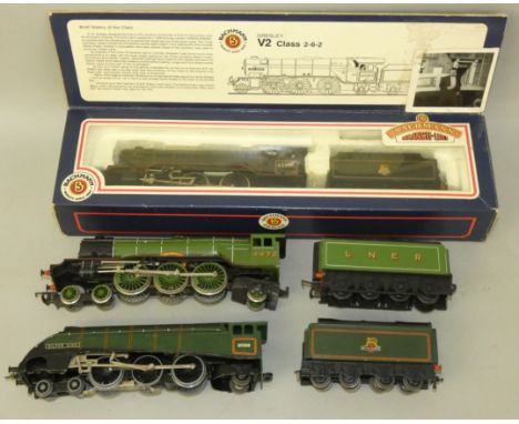 A boxed Bachmann 'OO' gauge Gresley V2 Class 2-6-2 locomotive, together with a Hornby No. 60016 Silver King loco, a No. 4472 