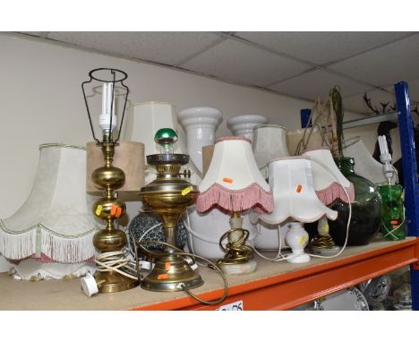 A GROUP OF LAMPS AND PLANTERS, included two white jardinieres, averesa vintage large green round glass bottle (has a plant an