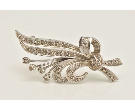 AN 18CT WHITE GOLD DIAMOND SPRAY BROOCH, set with single cut diamonds throughout, fitted with a brooch pin and safety clasp, 
