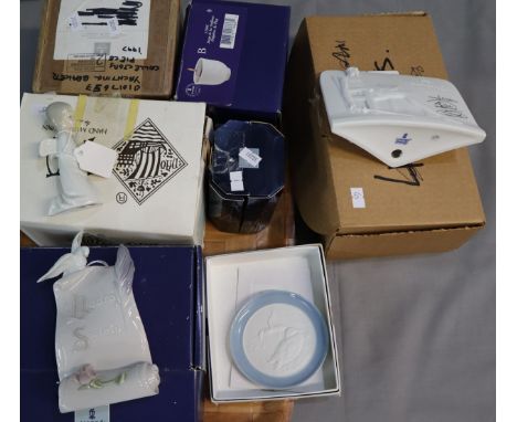 Collection of Lladro and Nao Spanish porcelain items to include: Collector's Society advertising plaques, circular pin tray d