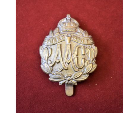 Queen Mary's Army Auxiliary Corps Women's Services Officers Cap Badge (Gilding-metal), slider