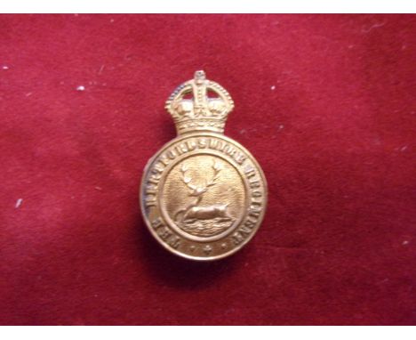 Hertfordshire Rifle Volunteer Regiment WWI Territorial Other Ranks Forage Badge 1908 onward (Gilding-metal), two lugs with so