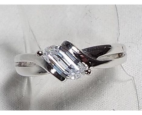 A lady's  9 carat gold solitaire ring, size L-, approx weight 2.3 gm - Est £30 - £50