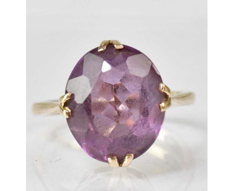 A 9ct gold amethyst set dress ring, size O, approx. 3.5g.