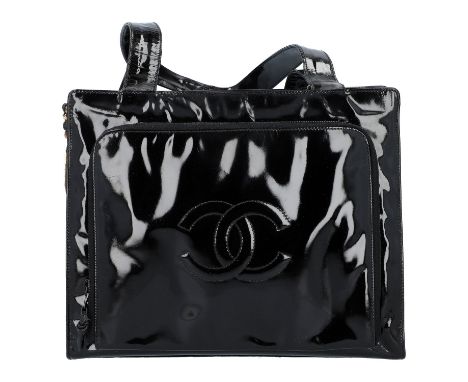 CHANEL VINTAGE Shopper "CC PATENT LEATHER SHOULDER BAG", Koll. 1996/1997. Lackleder in Schwarz mit schwarzer Hardware. Doppel