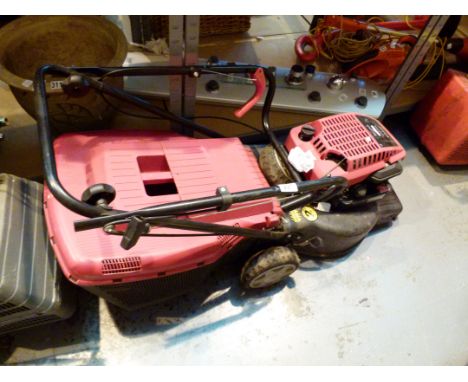 Mountfield SP470 petrol lawn mower with Briggs and Stratton engine