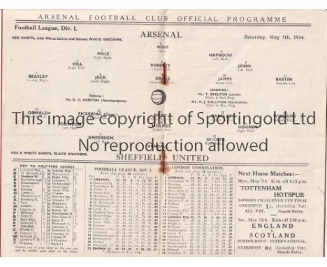ARSENAL V SHEFFIELD UNITED     Programme for the League match at Arsenal 5/5/1934, slightly creased. Championship issue repor