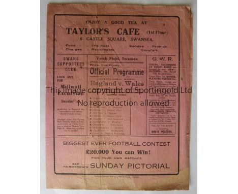 WALES / ENGLAND / SWANSEA      Scarce large style 4 Page programme Wales v England at the Vetch 17/11/1928. Score, scorers an