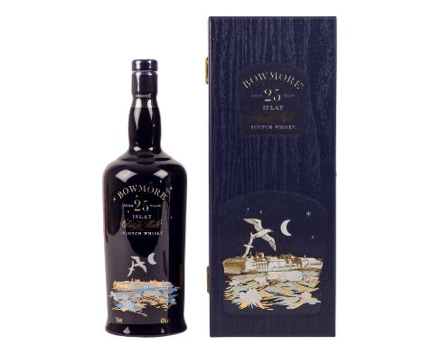 BOWMORE Single Malt Scotch Whisky 'MOONLIGHT', 25 years Region: Islay, Morrison's Bowmore Distillerie, 43% Vol., 750 ml, blau
