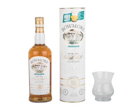 BOWMORE Single Malt Scotch Whisky 'LEGEND' Region: Islay, Morrison's Bowmore Distillerie, 40% Vol., 700 ml, Füllstand im Flas