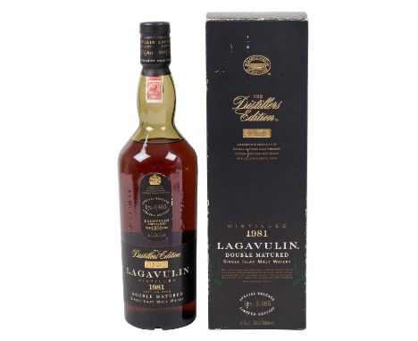 LAGAVULIN Single Malt Scotch Whisky, 1981 Region: Islay, Lagavulin Distillerie, 43% Vol., 700 ml, Lgv. 4/465, Füllstand in de