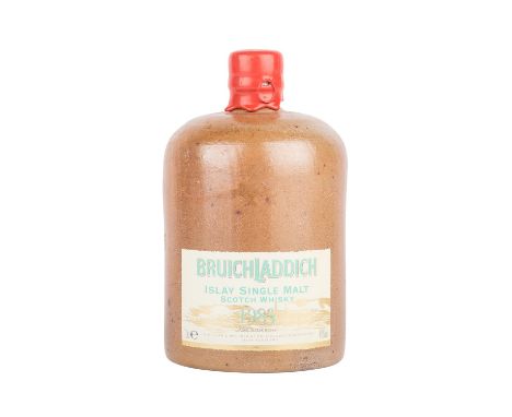 BRUICHLADDICH Single Malt Scotch Whisky 1983 Region: Islay, Bruichladdich Distillerie, 46% Vol., 700 ml, in Steinkrug. VERSAN