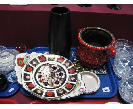 A Royal Crown Derby Imari Cabinet Plate, pattern 1128, date code for 1985, 22cms diameter, a Poole shallow dish of traditiona