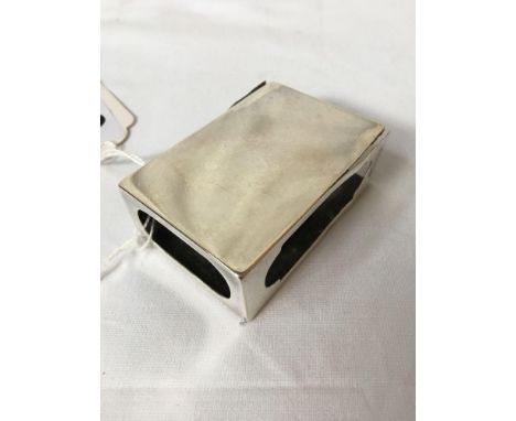  Sale Item:    SILVER CIGARETTE HOLDER   Vat Status:   No Vat   Buyers Premium:  This lot is subject to a Buyers Premium of 1