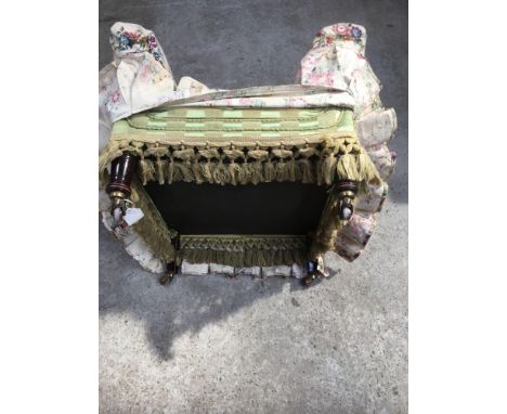  Sale Item:    SMALL ARM CHAIR   Vat Status:   No Vat   Buyers Premium:  This lot is subject to a Buyers Premium of 15% + Vat
