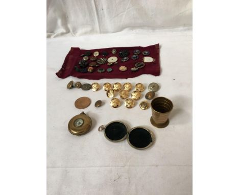  Sale Item:    BOX BUTTONS COMPASS COIN ETC   Vat Status:   No Vat   Buyers Premium:  This lot is subject to a Buyers Premium