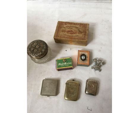  Sale Item:    BOX VESTA CASES ETC (AF)   Vat Status:   No Vat   Buyers Premium:  This lot is subject to a Buyers Premium of 