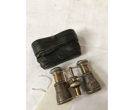  Sale Item:    CASED OPERA GLASSES HUNTING SCENE (AF)  Vat Status:   No Vat   Buyers Premium:  This lot is subject to a Buyer