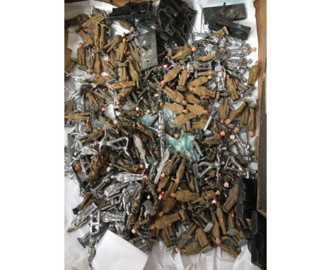  Sale Item:    BOX LEAD SOLDIERS &amp; MOULDS   Vat Status:   No Vat   Buyers Premium:  This lot is subject to a Buyers Premi