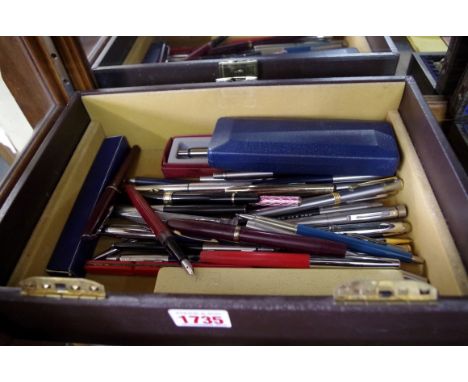 A collection of vintage pens.&nbsp; 