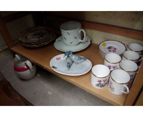 A mixed lot of ceramic, to include:&nbsp;a set of six Royal Worcester coffee cans and saucers. 